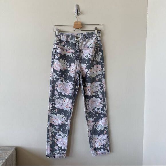 Bdg-Mom Dark Floral High Rise Jeans (Size:24) - Picture 13 of 13